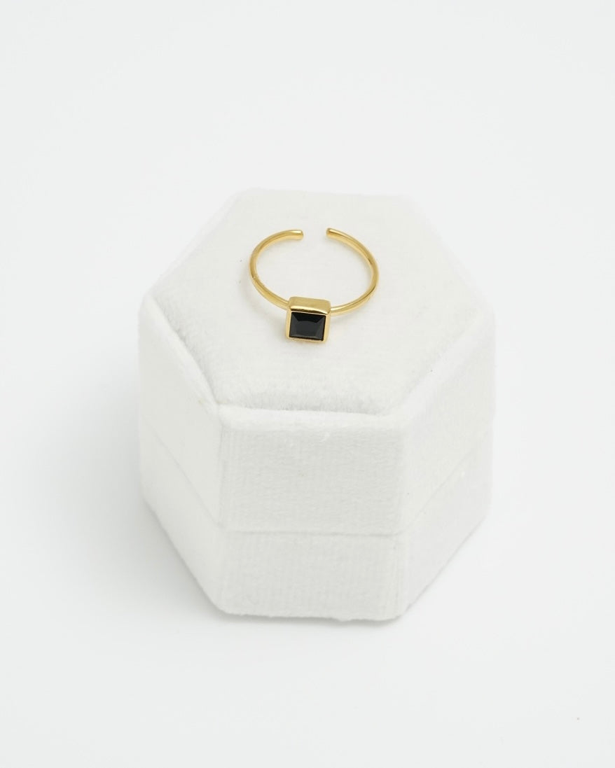 Lucian Rings