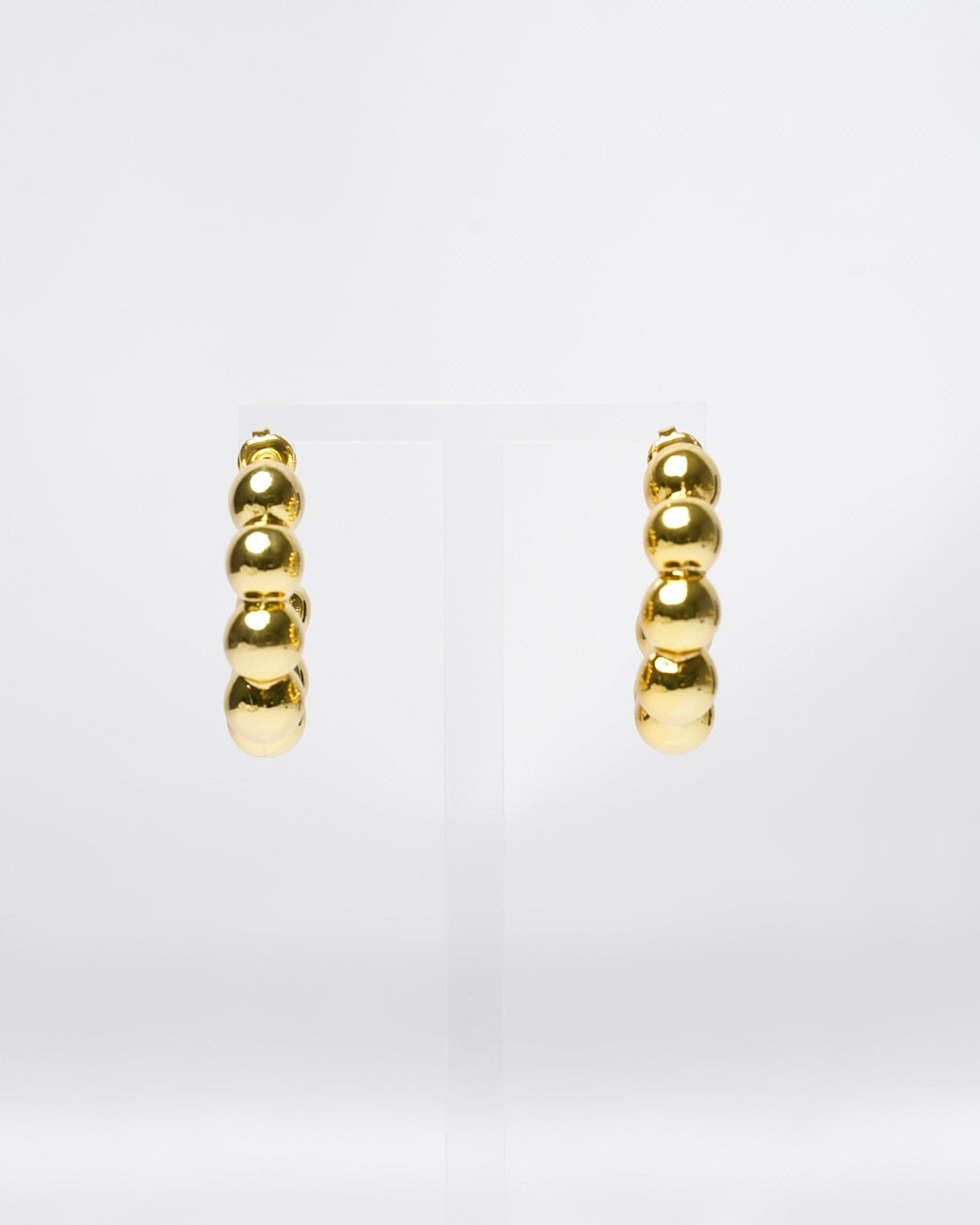 Clara Hoops