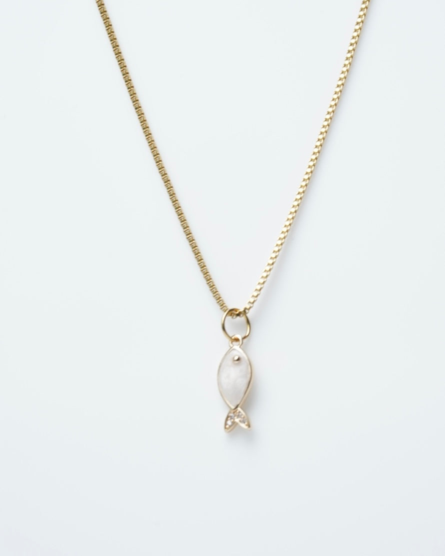 Nacar Fish Necklace