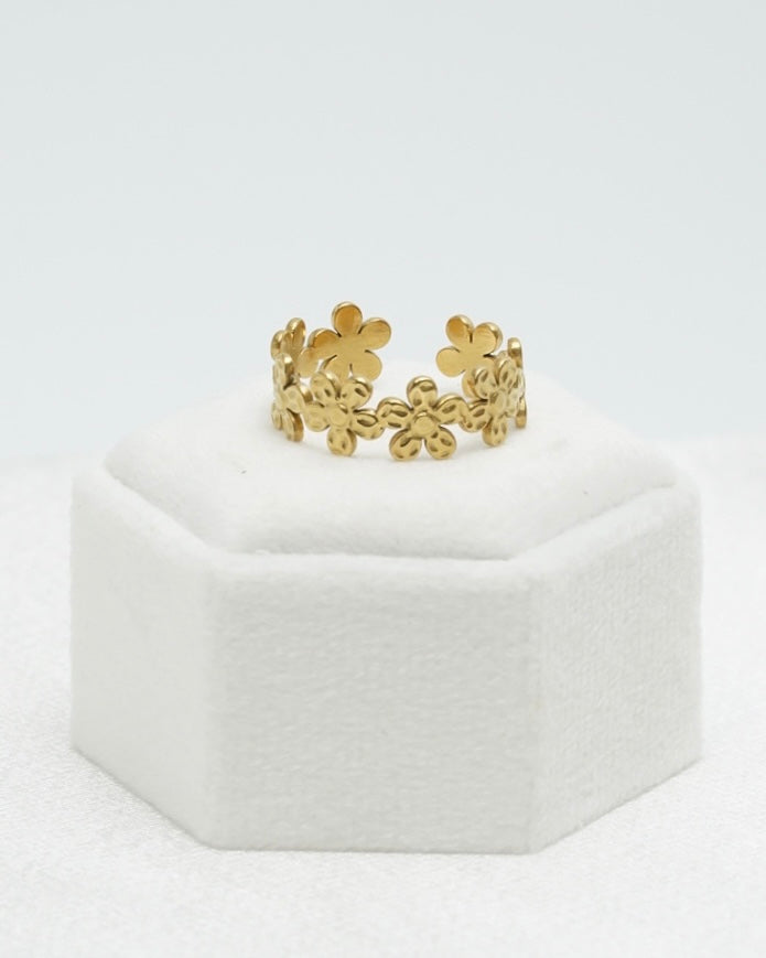 Daisy Ring
