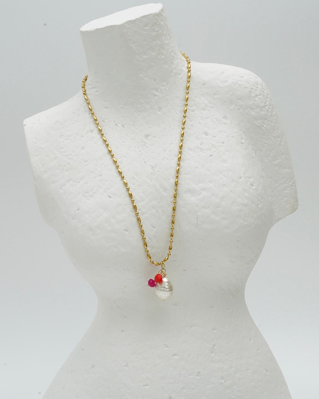 Round Pearl Necklace