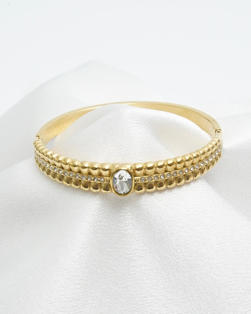 Elizabeth Bangle