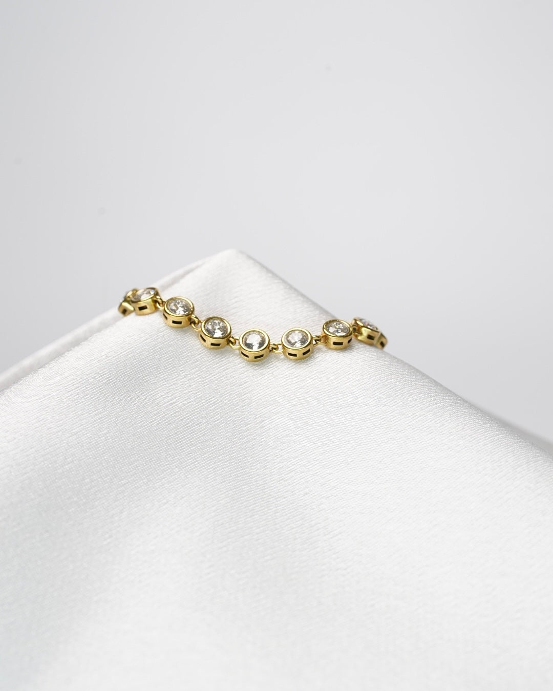 Elizabeth II Bracelet