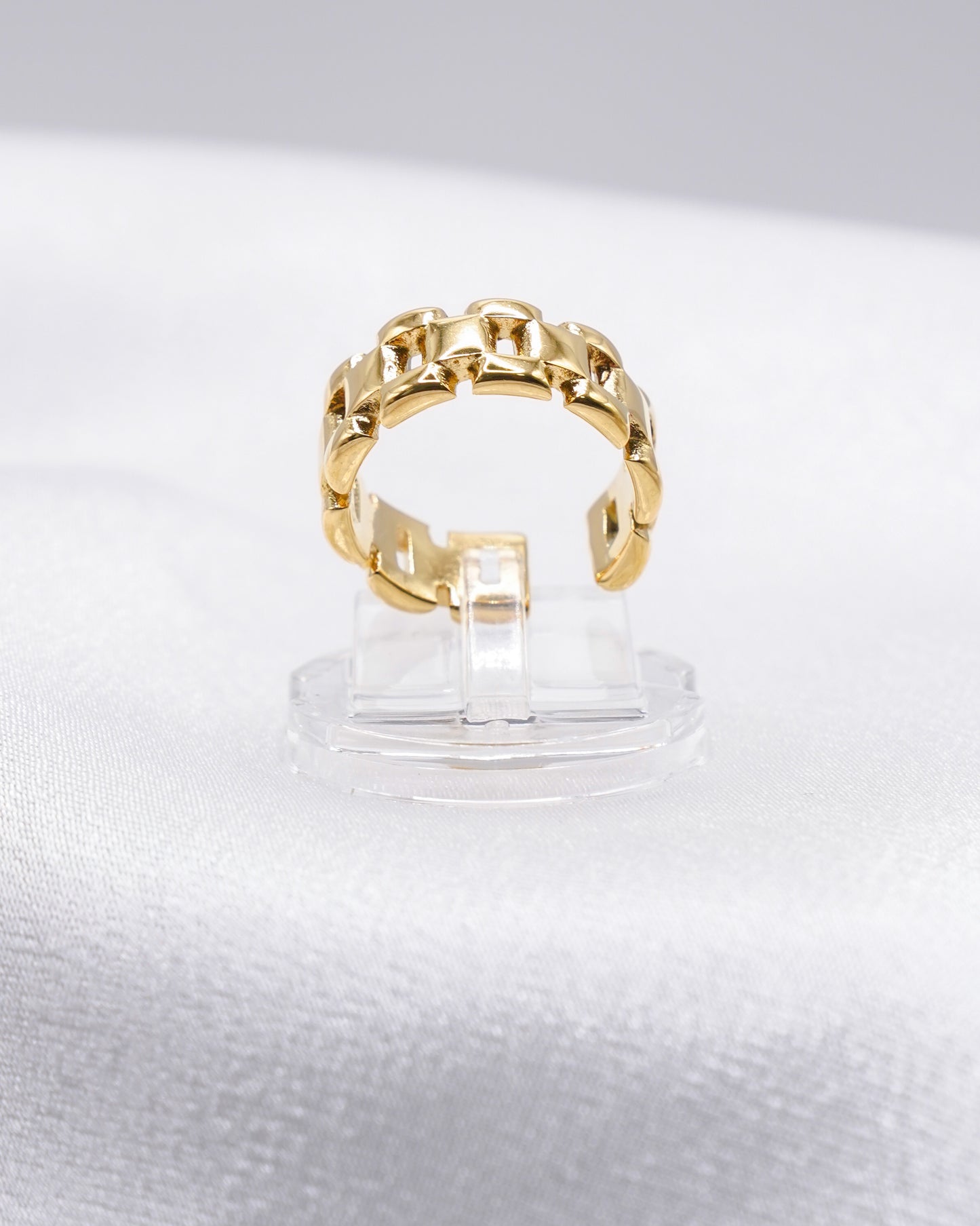 Lorraine Ring