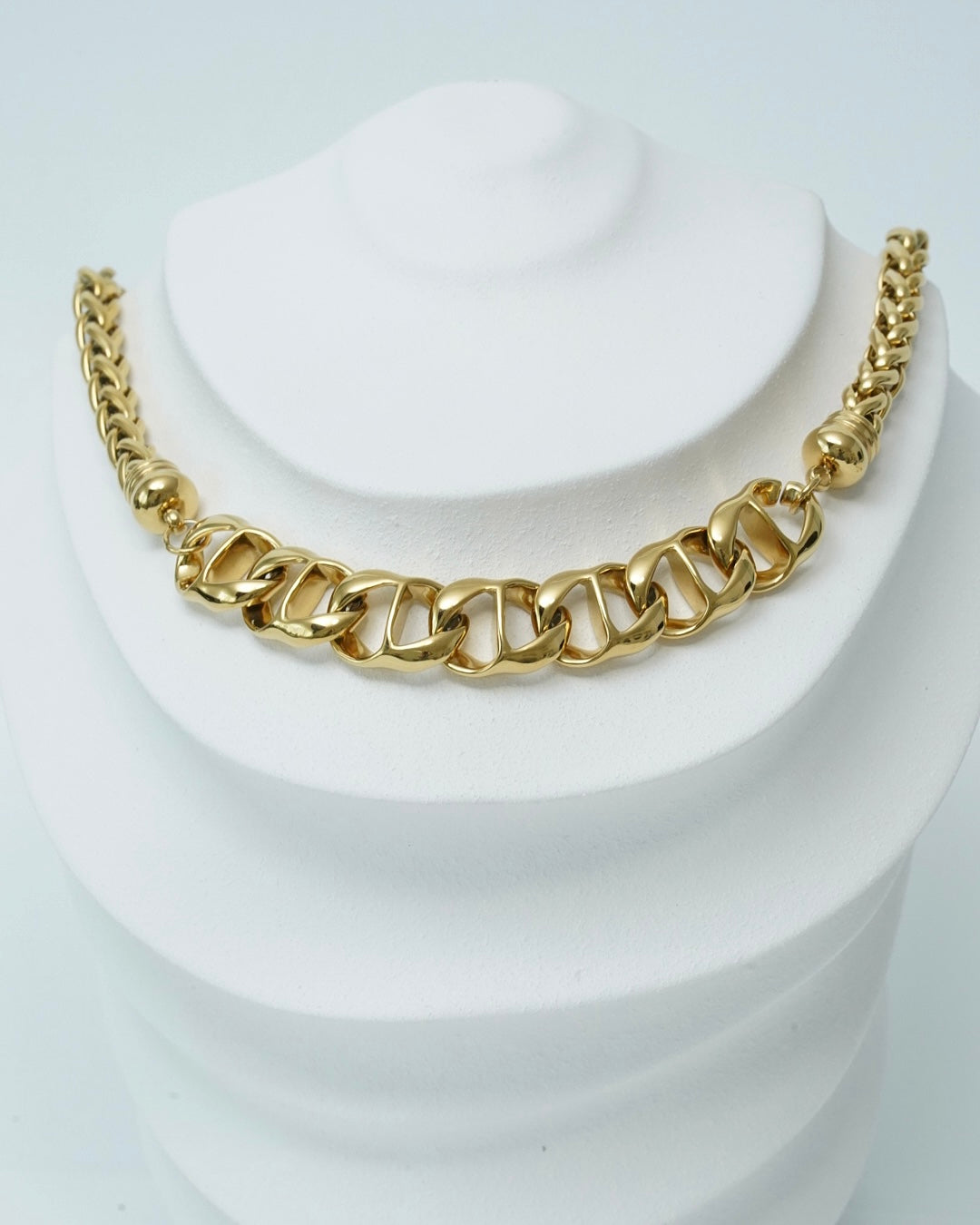 Pao Necklace