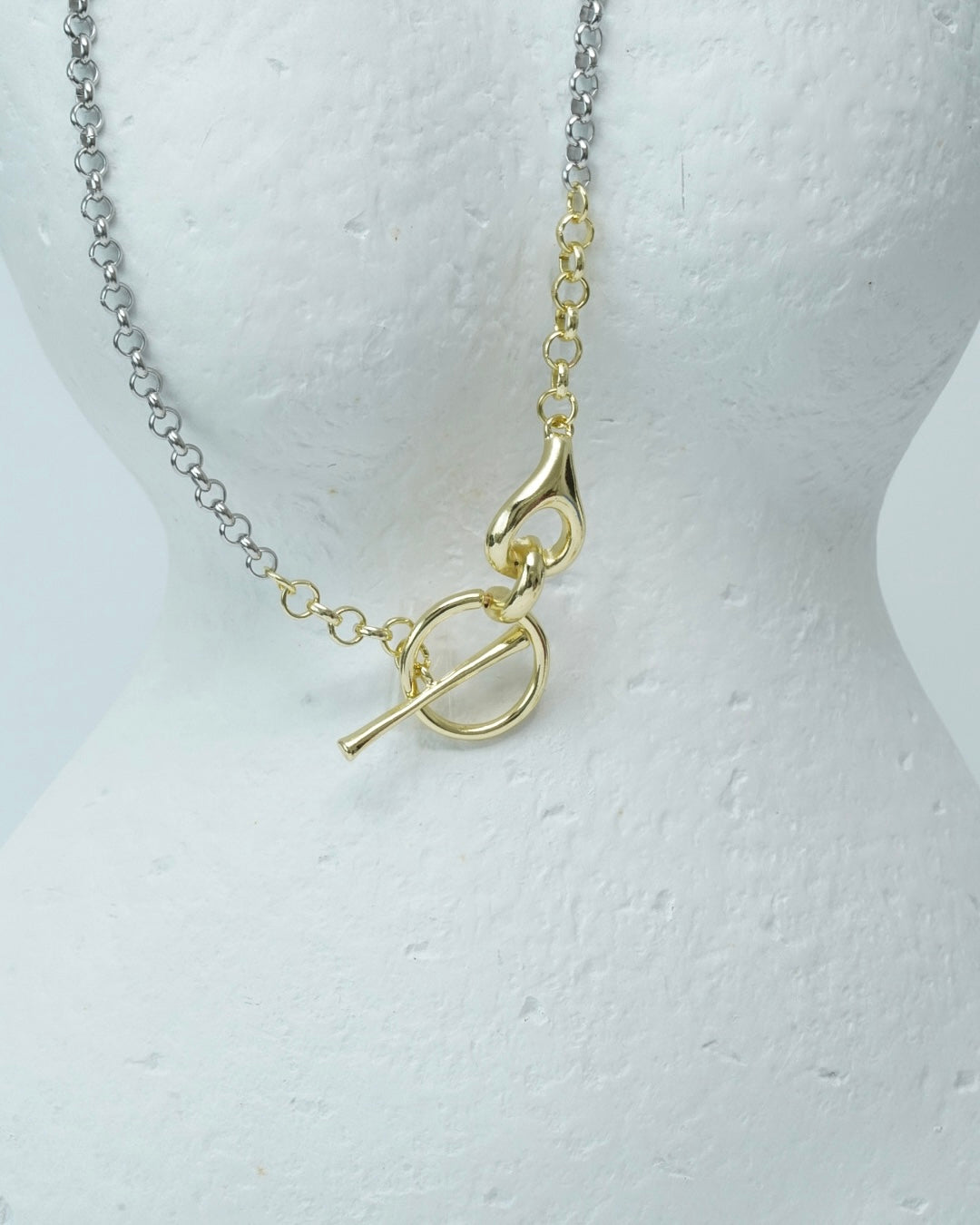 Regina Necklace