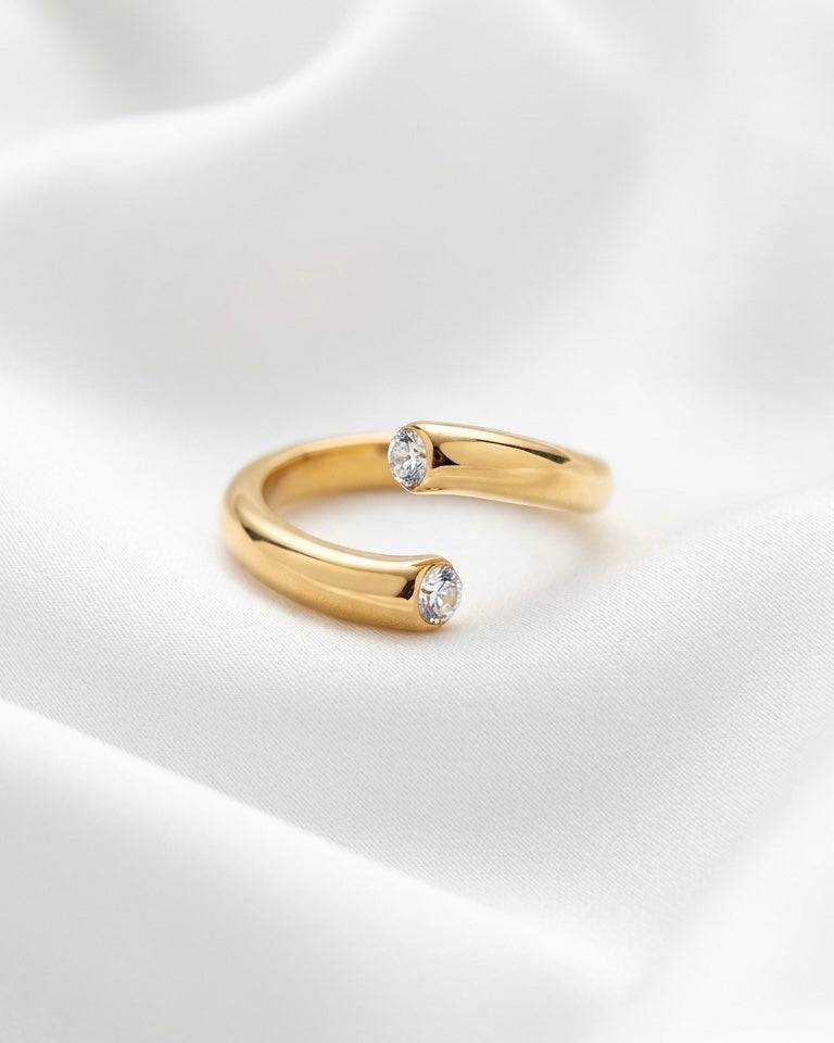 Elizabeth Twisted Ring