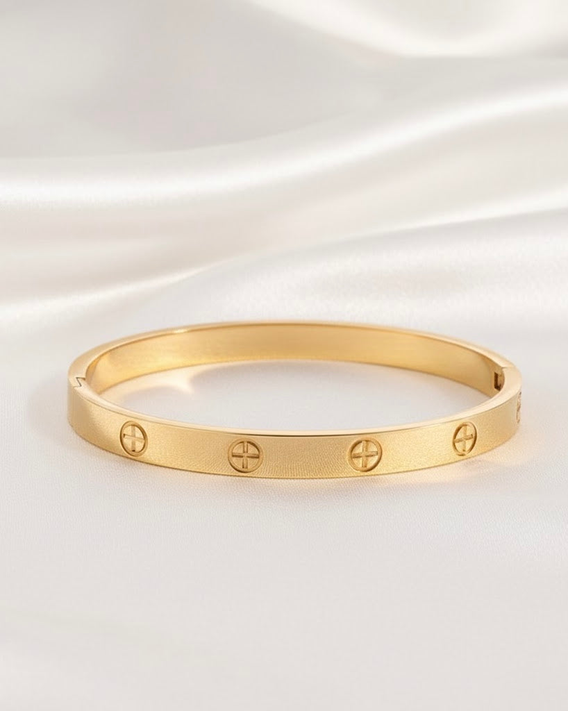 Love More Bangle