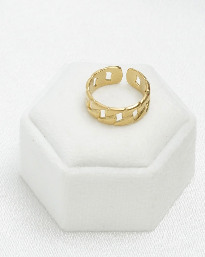 Olympia Ring
