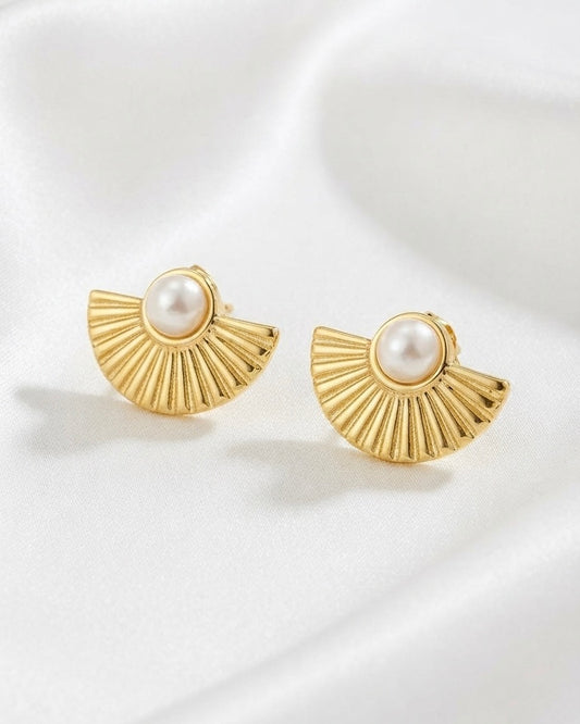 Solana Fan Studs
