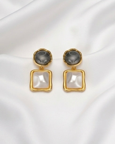 Eve Earrings