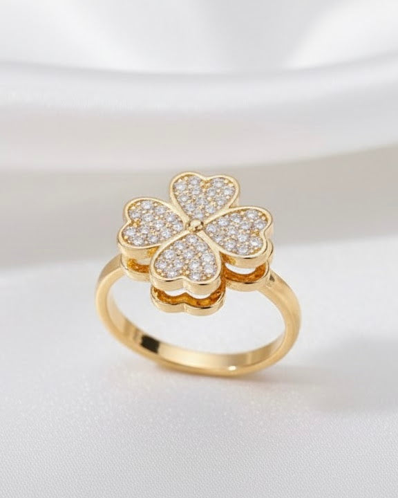 Clover Ring