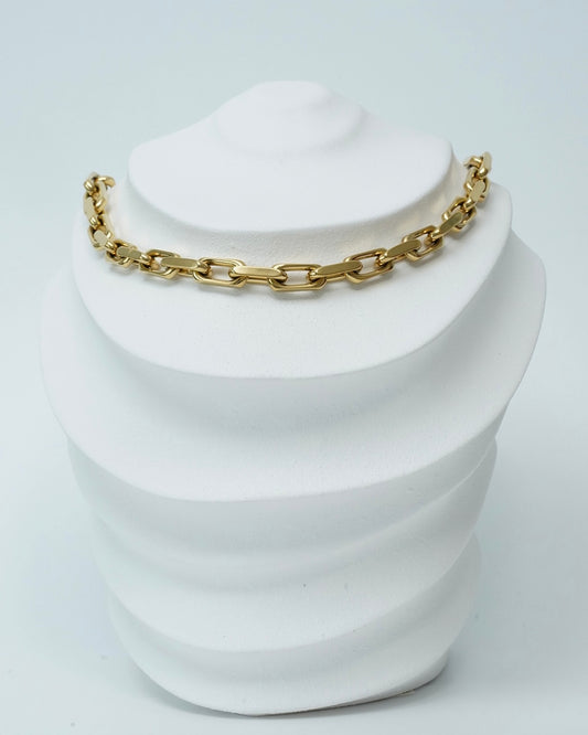 Emma Chain