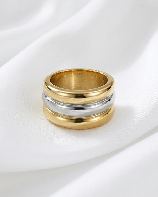 Trio Ring
